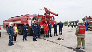 На аэродроме "Белая Церковь" состоялись аварийно-спасательные обучения при посадке самолета