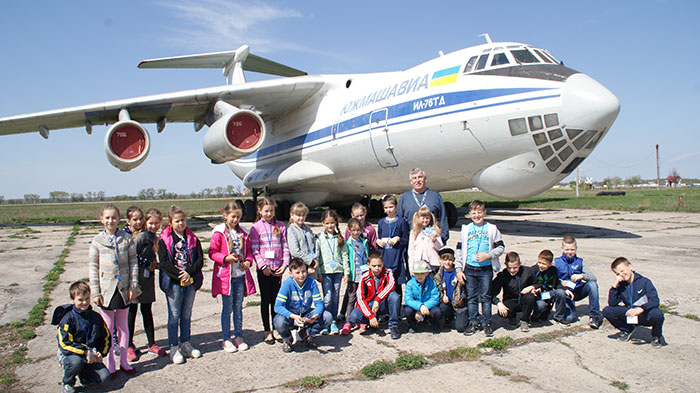 Авиационный комплекс возобновляет проведение экскурсий для школьников Белой Церкви